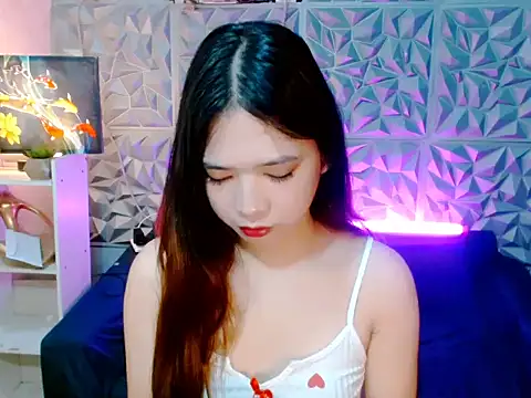 Snapshot of 7inchbigsurprise chatting on 06.20.26 7inchbigsurprise online show from 06.20.26