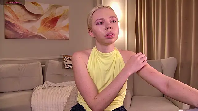TessaAdorablee online show from 04.23.26