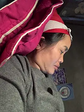 ten-girl-2k5 online show from 03.17.26