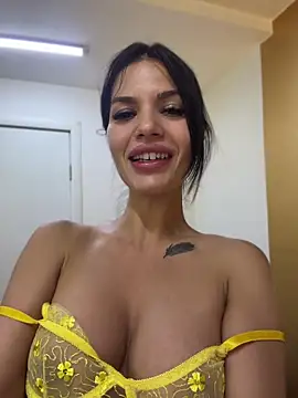 RaniaSnow online show from 04.19.26