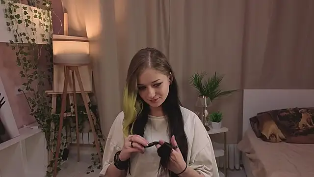 KarriePinilla online show from 03.13.26