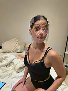 eva aix online show from 03.16.26