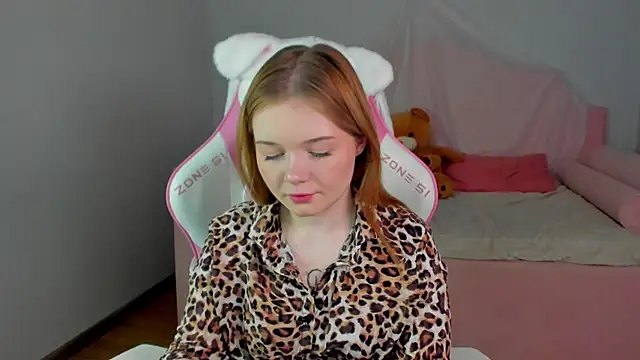 ElinaVale online show from 04.27.26