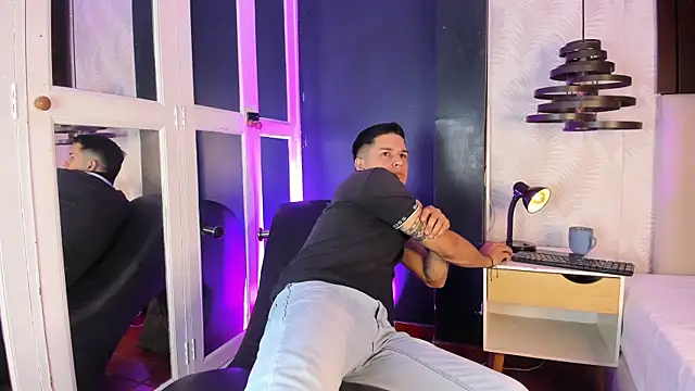 Jean Jagger online show from 03.17.26