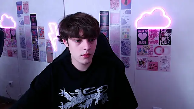 MaxVibee online show from 03.08.26