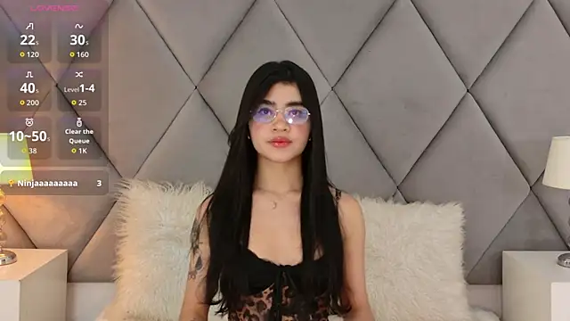 OliviaDiaz online show from 04.25.26