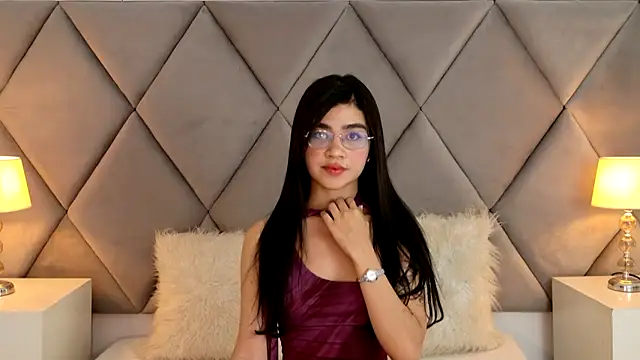 OliviaDiaz online show from 04.27.26