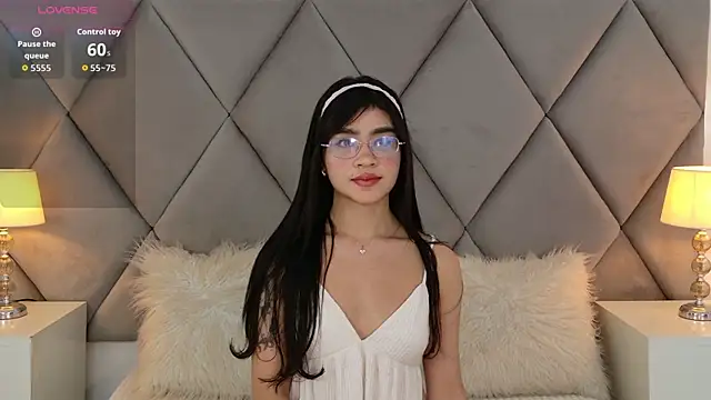 OliviaDiaz online show from 04.28.26