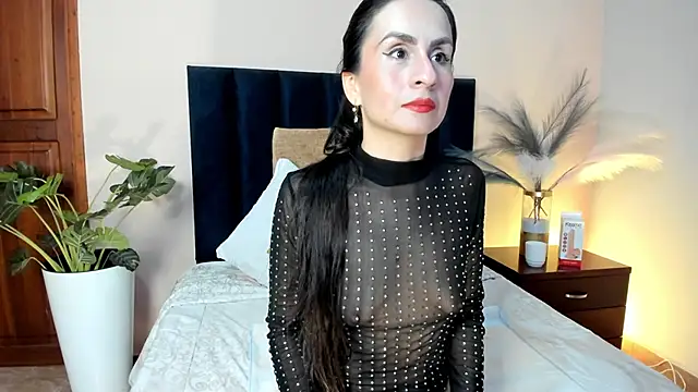 TinnaMoon online show from 03.14.26