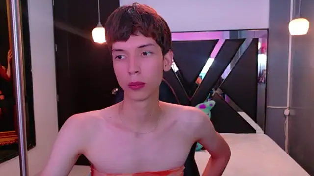 Stefany PiInk online show from 04.30.26