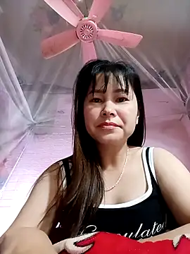 Snapshot of Ivey_S1 chatting on 03.10.26 Ivey S1 online show from 03.10.26