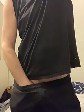 Snapshot of ParisSlut chatting on 04.02.26 ParisSlut online show from 04.02.26