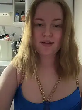 Snapshot of AuroraVale chatting on 03.16.26 AuroraVale online show from 03.16.26