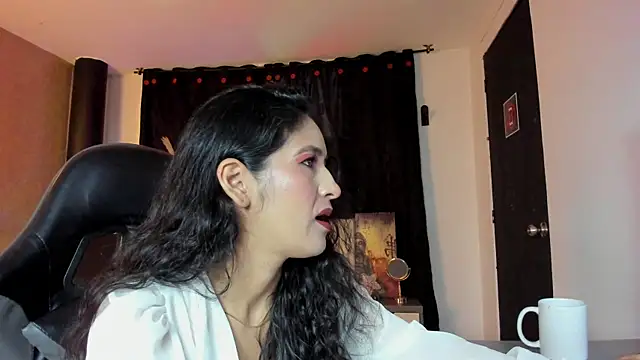 Vicky Angeel online show from 05.07.26