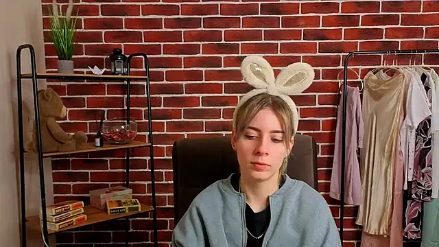 Snapshot of RebeccaaNelson chatting on 03.24.26 RebeccaaNelson online show from 03.24.26