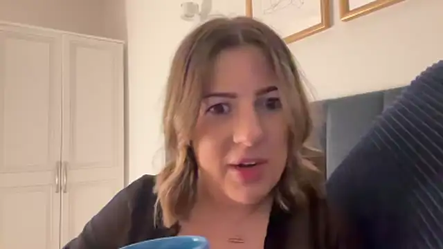 annabellewarick online show from 04.29.26