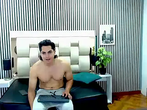 Alex Wolft online show from 05.09.26