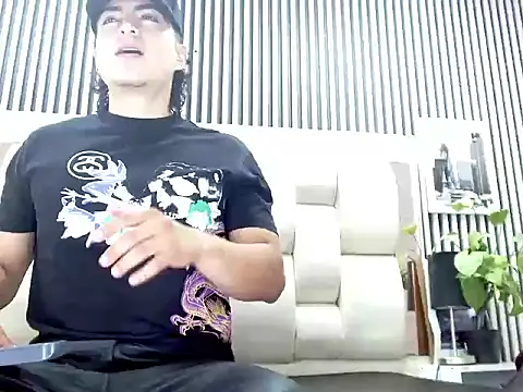 Alex Wolft online show from 06.11.26
