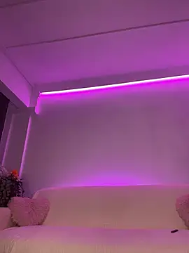 ScarletFlameee online show from 03.16.26