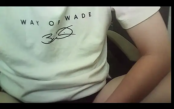 Snapshot of Sh-618 chatting on 03.25.26 Sh-618 online show from 03.25.26