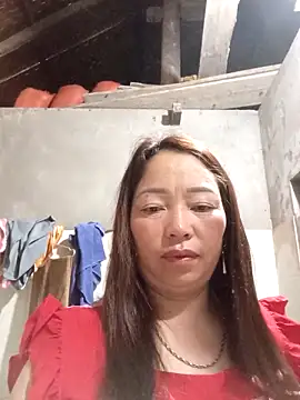 Yellow-pink online show from 04.30.26