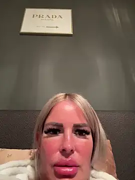 Snapshot of anna_kournikova chatting on 03.22.26 anna kournikova online show from 03.22.26