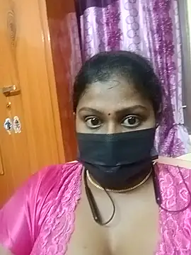 Snapshot of big_boobs123 chatting on 03.10.26 big boobs123 online show from 03.10.26