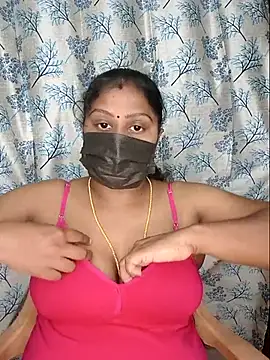 Snapshot of big_boobs123 chatting on 03.20.26 big boobs123 online show from 03.20.26