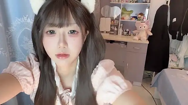 Snapshot of -peony- chatting on 03.26.26 -peony- online show from 03.26.26