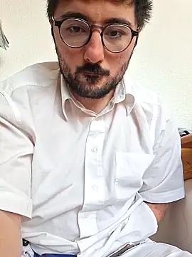 Snapshot of sexyalex26 chatting on 04.04.26 sexyalex26 online show from 04.04.26