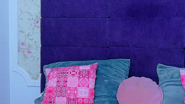 NataliaCroft online show from 04.28.26