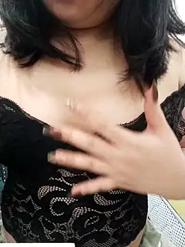 ylulinh online show from 03.14.26