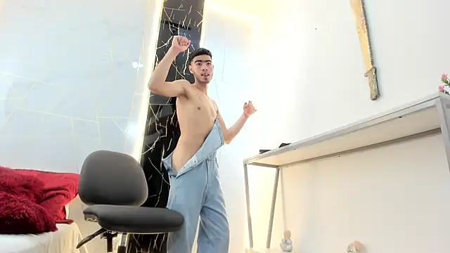 Valentin Lux online show from 03.11.26