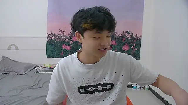 icecream-002 online show from 04.30.26