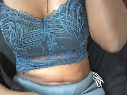 Couplehot00 online show from 06.16.26