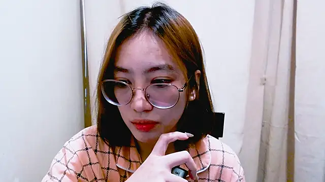 parker pixie online show from 04.01.26