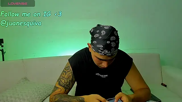 ThomasThundr online show from 04.22.26