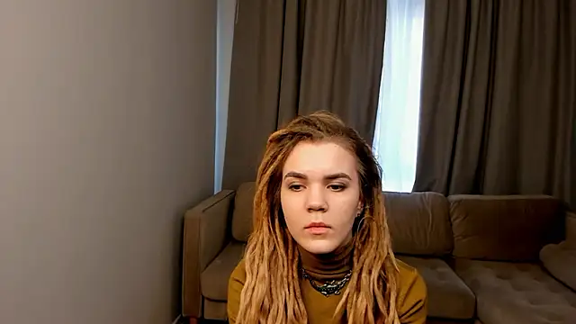 Snapshot of AldaCerrello chatting on 03.24.26 AldaCerrello online show from 03.24.26