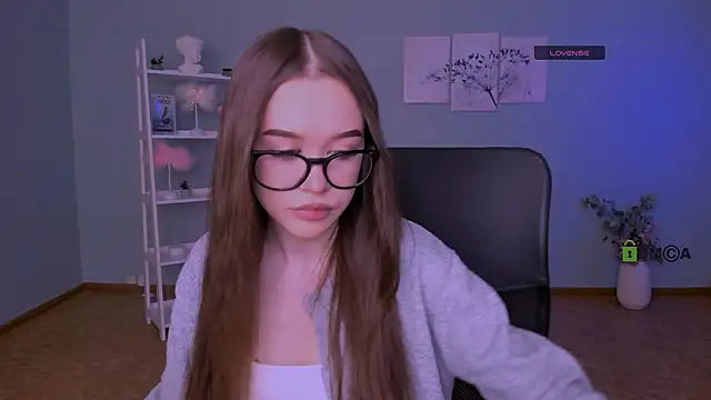 nila eclipse online show from 03.15.26