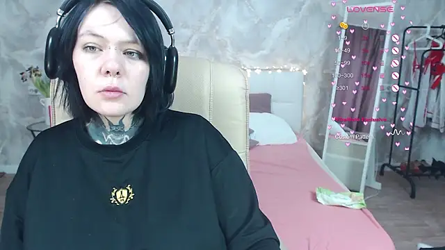 Qwerty Anna Lbo online show from 03.15.26