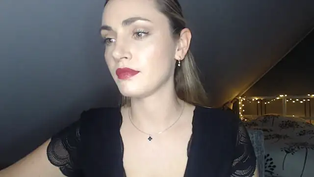 Snapshot of ScarlettSensitive chatting on 05.30.26 ScarlettSensitive online show from 05.30.26