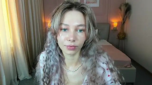 LuluAlis online show from 03.14.26