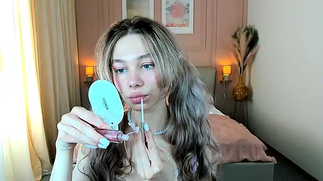 LuluAlis online show from 05.01.26