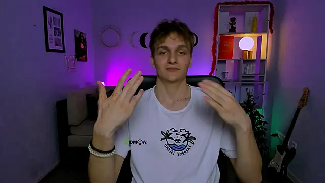 Snapshot of john_lik chatting on 03.28.26 john lik online show from 03.28.26