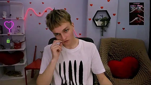 Snapshot of john_lik chatting on 04.27.26 john lik online show from 04.27.26
