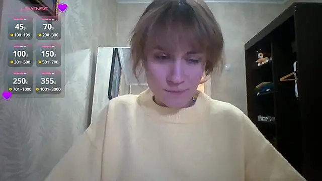 ElenoreHolguin online show from 04.30.26