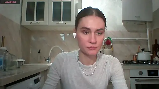 ElenoreHolguin online show from 05.02.26