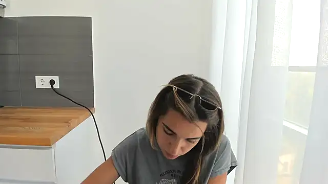 summmmersky1 online show from 07.28.26