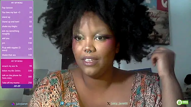 Snapshot of juicy_janet chatting on 03.18.26 juicy janet online show from 03.18.26