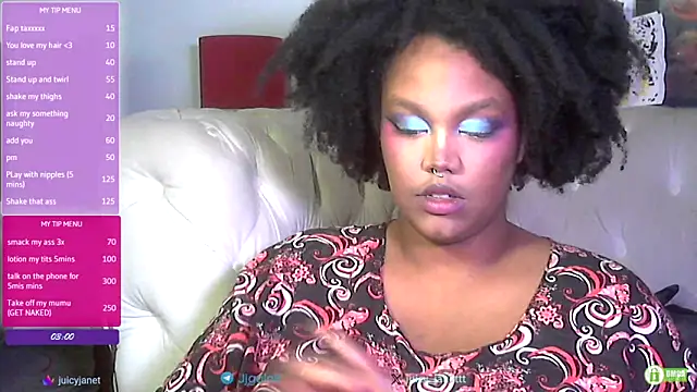 Snapshot of juicy_janet chatting on 03.24.26 juicy janet online show from 03.24.26